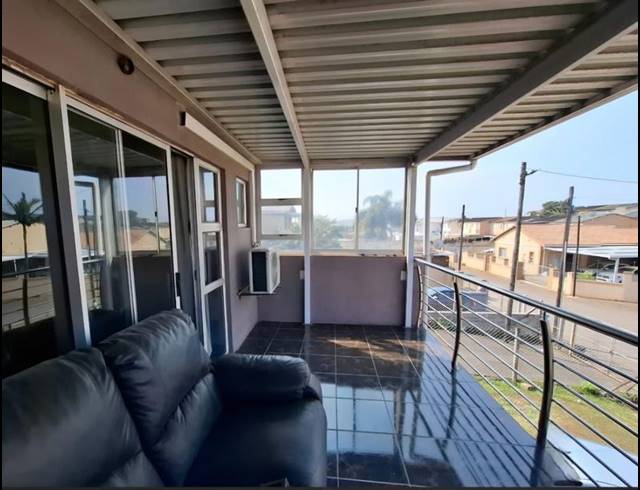 2 BEDROOM HOUSE FOR SALE IN STANMORE